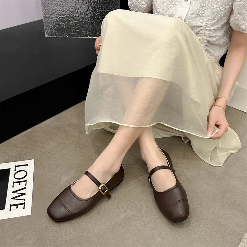 Ella™ – Cushioned & Wide-Fit Comfort Shoe